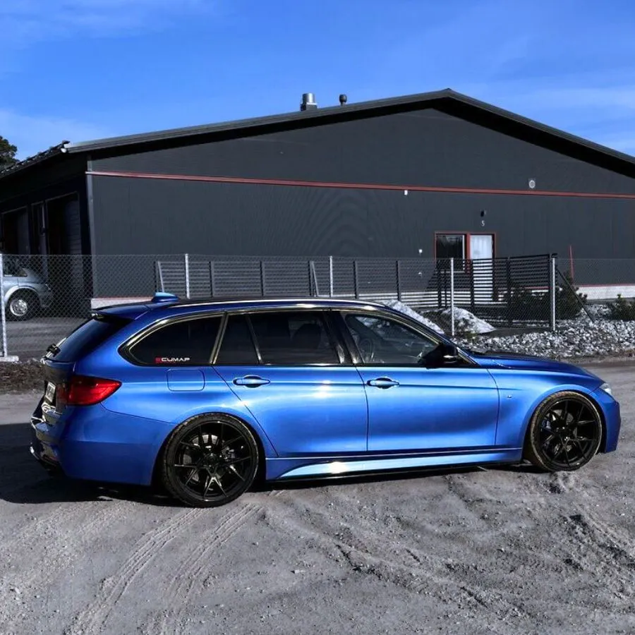 BMW 335 F31 Autopesu hinta Lieto, täydellinen ulkopesu